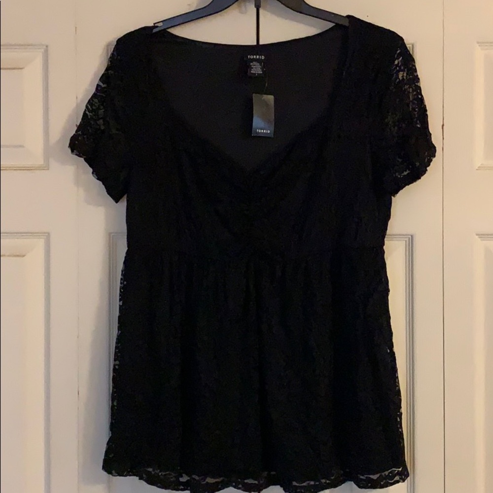 Torrid, Lace top Sz 1 - NWT